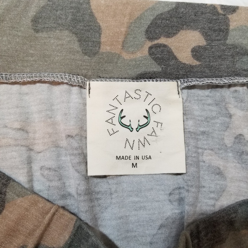 Camo jumpsuit by Fantastic Fawn NWOT - Picture 4 of 7